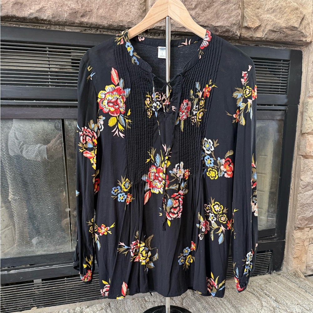 Old Navy Floral Black Women's Top